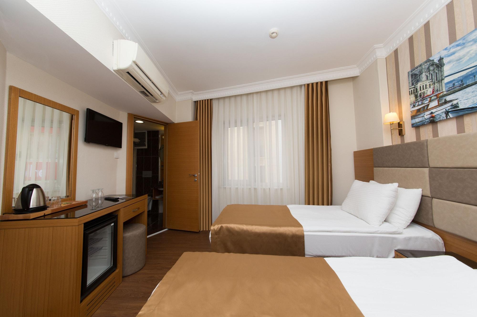 แอสพาเลซ โฮเต็ล Hotel อิสตันบูล ภายนอก รูปภาพ