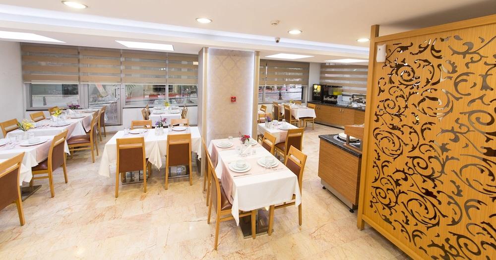 แอสพาเลซ โฮเต็ล Hotel อิสตันบูล ภายนอก รูปภาพ