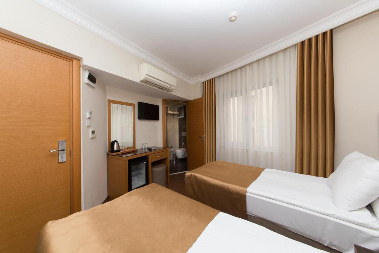 แอสพาเลซ โฮเต็ล Hotel อิสตันบูล ภายนอก รูปภาพ